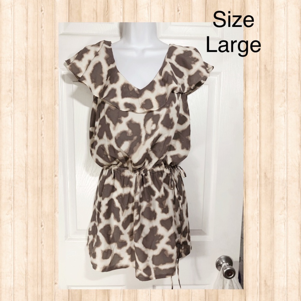 MOSSIMO Animal print top Large
